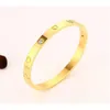 Pulseras de corazón de circón de acero de titanio para mujer, pulsera Circular de circonia Simple chapada en Color dorado, brazalete de regalos de joyería