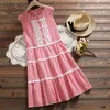 Retro literaire kant veter-up taille plaid mouwloze jurk zomer a-line vrouwen shirt 3519 50 210528