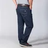 Duży rozmiar Mężczyźni Jeans 42 44 48 50 52 Klasyczne proste dżinsy męskie elastyczne luźne casual drelich spodnie marki czarno-niebieski 210622