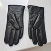 Winter Luxe Schapenvacht Lederen Handschoenen Designer Echte Leathers Touch Screen Handschoen Zacht Warm Korte Fleece Inside Drive Locomotive Rider Glovess