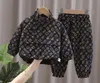 Höst Kids Boys 2 Piece Sets Outfits Super Fashion Pullover Jacka Coat Toppar + Big Side Pocket Pants Sportkläder Design Tracksuit Casual Clothing Set
