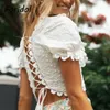 Biała Koronka Crop Topy Kobiety V Neck Fabficery Backless Lace Up Bluzki Topy Łąknięcie Hollow Out Summer Beach Cute Topy 210415