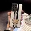 Spegel Rhinestone 3D Inlaid Butterfly Telefonväskor med ringstativ för iPhone 12 11 Pro Max XR X XS 7 8 Plus Samsung S20 S21 Not 20 Ultra A42 A52 A72