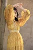 Вдохновленный желтый цветочный вырезанный талия с длинным рукавом шифон летом пляж женщины богемное платье 210412