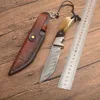 Topkwaliteit Survival Rechte mes VG10 DAMASCUS Steel Drop Point Blade Volledige Tang Hoorn + Staal Hoofd Handvat Vaste Blades Messen met Lederen Schede