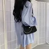 Korea Roupas Chic Lapel Meia Camisa de Oversize Longa Azul Branco Retro Mulher Manga Solta Blusa Casuais BLOUSAS 210429