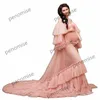 Moda Różowa kobieta w ciąży Prom sukienki macierzyńskie ruffles szaty na sesję zdjęciową lub baby shower z sukni ramię