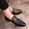 Män Klänning Skor Italiensk Lyxig Minimalistisk Sko Design Läder Broderi Rivets Toppläder Bröllopsfest Fashion Loafers Storlek: US6.5-US12