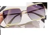 Летние дамы УВ400 Мода Солнцезащитные очки Женщина Велоспорт Глаз Очки Классический Открытый Круглый Декоративные Солнцезащитные Очки Девочка Пляж Eyeglass 5 Цвета