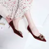 Spring Women Wedding Shoes High Heel Silk Square Spänne Point Toe Slip på hög kvalitet Märkesdesign Sexiga Eleganta Pumpar 210520