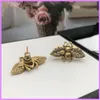 Retro Street Fashion Earrings Luxury Designer Earring Women Designers Jewelry For Party Ear Studs Animal Bee Gold Color D2110181F
