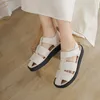 Sapatos de conforto para mulheres fechadas dedo do pé sandálias saltos de verão muffins sapato terno feminino bege meninas plataforma plana gladiador fashion 202