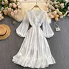 Spring French Retro Vestidos Female V-neck Puff Sleeves Lotus Leaf Slim Slimming Lady Temperament Fashion Midi Dress C584 210506