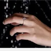 Par diamantjusterbara bandringar silver engagemang bröllopsring för kvinnor män mode smycken gåva kommer och sandiga