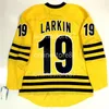 24S Sdylan Larkin New Red Wing Michigan Wolverines White Blue Hockey Jersey 100％Embroidery Customまたは任意の名前または番号