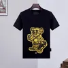 2021 Top Mens Women 디자이너 해골 다이아몬드 T 셔츠 prad bags tshirt 까마귀 코트 반바지 티셔츠 청바지 저지 벨트 핸드백 시계 가방 12