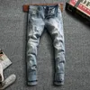 Italiensk stil mode män jeans retro ljusblå elastisk smal passform rippade denim byxor streetwear vintage designer bomullsbyxor