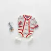 Baby Boy Ubrania Zestaw Drukowanie Z Długim Rękawem Sweter Płaszcz + Paski Romper Cute 2 Sztuka Zestawy Dziewczyna Outfit 0-3 lata E20305 210610