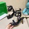 2022 High Heel Women Sandals Square Open Toe Cross Cross Sandals Sexy Purple Line Line Line Designer Rome Sandal