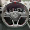 Nissan Rogue 2017-2021 / Nissan Altima 2019-2021 Nowe włókno węglowe i czarna zamszowa kierownica ręka rękawa do szycia