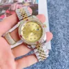 Fashion Brand Watch Couple Lover's Men Femme Dame coloré Crystal Style Metal Steel Band Quartz Wrist Watches R155209U