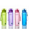 560ML Bottiglia d'acqua portatile trasparente per esterni Bambini della scuola Bicchieri sportivi con coperchio in plastica Teiera creativa e semplice 211122