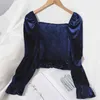 Koreanska kvinnor blusar och toppar solid sqaure neck vintage kort skjortor elegant höst velour blusas slim ruffles 18434 210415