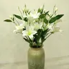 Flores decorativas grinaldas Gao Zhi 6 Lily Flor Artificial Home Shopping Decoration Wedding Venue Layout 10 peças