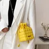 어깨 가방 패션 여성 PU 가죽 드로우 스트링 큐브 크로스 바디 백 체커 패턴 캐주얼 한 숙녀 단색 작은 핸드백 지갑