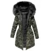 Giacca invernale da donna Parka con cappuccio Cappotto mimetico Parka allentato Collo in pelliccia Giacche imbottite in cotone Moda 210428