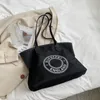 Одиночные сумки на плечо Женские 2021 осень зима большая емкость Холст сумка моды Trend простая женская сумка