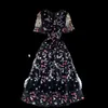 Sommarstil Europeiska Amerikanska Broderade Blommor Vestidos Kvinna V-Neck Kortärmad Midja Slim Midi Dress C787 210506