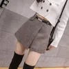 女性のための不規則な羊毛の格子縞のショートパンツのスカート冬のオフィスのショートレディースプラスサイズ戦利品ショーツフェミニノ210611