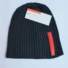 Berretto/Teschio Lettera Cappello lavorato a maglia Lettera Berretti cappello lavorato a maglia Mens Designer invernale striscia Beanie Lavorato a maglia Berretti Snapback Cappello da sci F Snap Back Ball Trucker Snapbacks Cap