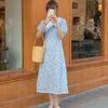 ビンテージシックな夏の女性のドレスプリントフローラルポロネックバブルスリーブハイウエストスプリングカジュアルvestido 14149 210427