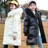 ロシアの冬のダウンジャケットの女の子防水光沢のある暖かい子供冬のコート5-12年10代の少女Parka Snowsuit TZ674 H0910