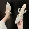 Sandalet İnci İnce Topuklu Kapak Toe bayanlar 'Terlik Lüks Slaytlar Kaymaları Kadın Sığ Yüksek Topuklu 8 Cm Katırlar Sivri Tasarımcı