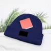 Gorros para hombre Gorros con letras impresas Sombreros de ala para hombres Mujeres Gorro con calavera unisex Resort Outwears Gorro de punto informal cálido 9 opciones