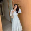 Franse gegolfde lange fee jurk retro mouw vrouwen witte ontwerper herfst dame bruiloft sexy 210604