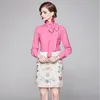 Elegant Solid Rosa Bow Shirt Blouse Top + Flower Broderi Slim Fit Hip Mini Skirt Suit Kvinnor Vår Sommar Två Pieces Set 210416