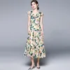 Sommardesigner Vacation Dress Kvinnors V-hals Ruffles Fashion Yellow Camellia Print A-Line Maxi Dresses Fiesta 210421