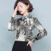 Plus Size Leopard Drukuj Koszula Kobiety Z Długim Rękawem Bow Tie Pullover Bluzka Damskie Topy Blusas Mujer de Moda 8323 50 210508