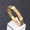 Herren-Geschenkarmband, gebogenes Marken-Figaro-Kettenarmband aus Edelstahl, 11 mm, 21,6 cm, schwer, 84 g Gewicht, Silber/Gold/Schwarz