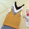 Kort Tank Top Kvinnor V-Neck Ärmlös Tunna Strikkade Kvinna Toppar Slim Elasticitet Sommar Kläder Kvinnor Kläder Haut Femme 210615