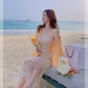 V-hals kant elegante riem jurk vrouwen floral design slanke vintage jurk vrouwelijke strand jurk Korea sexy sling zomer 210521