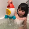 QWZ Baby Spin Water Spray Rocket Bath Toys para niños Niños pequeños Ducha Sala de juegos Aspersor Juguete Niños Regalos 210712