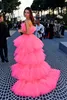 Kendall Jenner Fucsia Abiti da sera alti e bassi rosa Senza spalline Tulle a strati Abito da cerimonia formale per celebrità 2022 Abito da spettacolo lungo da ballo gonfio di lusso per le donne