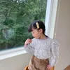 女の子秋の花柄パフスリーブシャツベビーガールズコットンかわいいカジュアル長袖トップス服210708