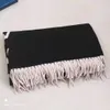 Designer Woman Cashmere Scarf Men and Women Winter Scalves Ladies Shawls Big Letter Mönster Ulltryck Pashminas 180*70 cm