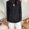 [Eam] Mulheres branca bolso assimétrico tamanho grande blazer lapela manga longa solta cab jaqueta moda primavera outono 1d5974 211019